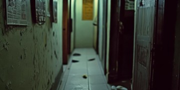 楼道垃圾物业负责清理吗？